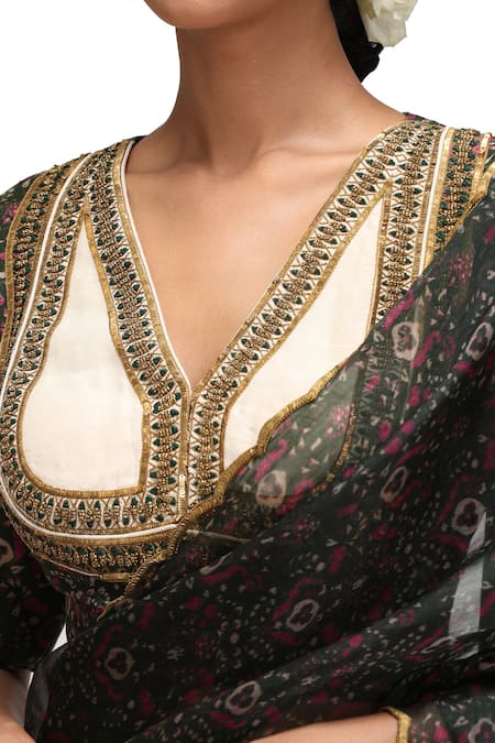 Buy_Mimamsaa_Green Organza, Silk, Maheshwari Embroidery V-neck Floral Print Saree Set _Online_at_Aza_Fashions