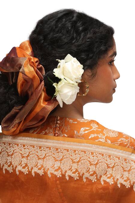 Buy_Mimamsaa_Orange Organza, Brocade Zari, Embroidery Round Tvarita Silk Saree And Blouse 
