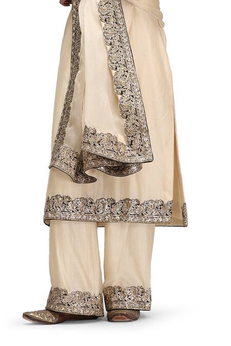 Shop_Mimamsaa_Ivory Silk, Organza Embroidery Round Neck Nandi Kurta Set With Dupatta 