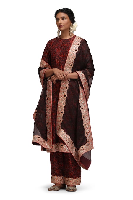 Shop_Mimamsaa_Maroon Silk, Organza Embroidery Round Shripada Printed Kurta Set With Dupatta _Online_at_Aza_Fashions