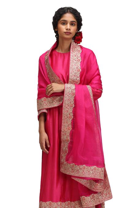 Mimamsaa_Pink Maheshwari, Organza Embroidery Round Neck Varahi Kurta Set _Online_at_Aza_Fashions