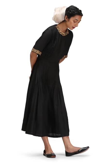 Buy_Mimamsaa_Black Embroidery Round Neck Suvrta Munga Silk Jumpsuit _Online_at_Aza_Fashions