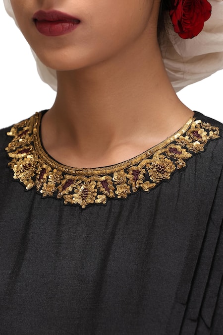 Buy_Mimamsaa_Black Embroidery Round Neck Suvrta Munga Silk Jumpsuit 