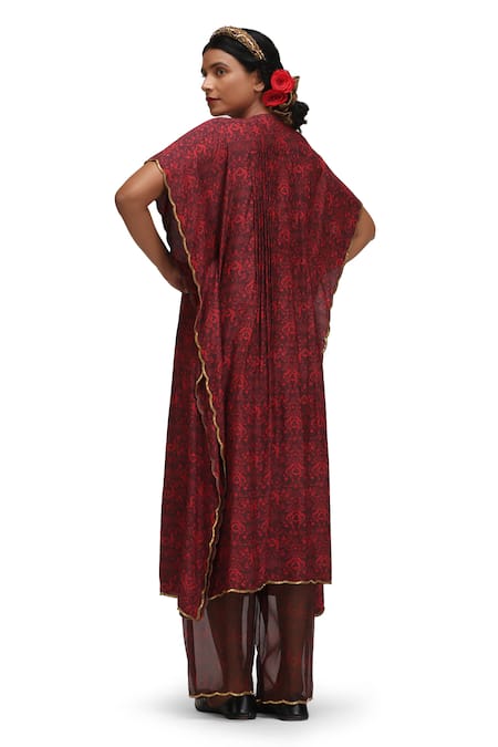 Mimamsaa Tushti Maroon Munga Silk Kaftan Set 