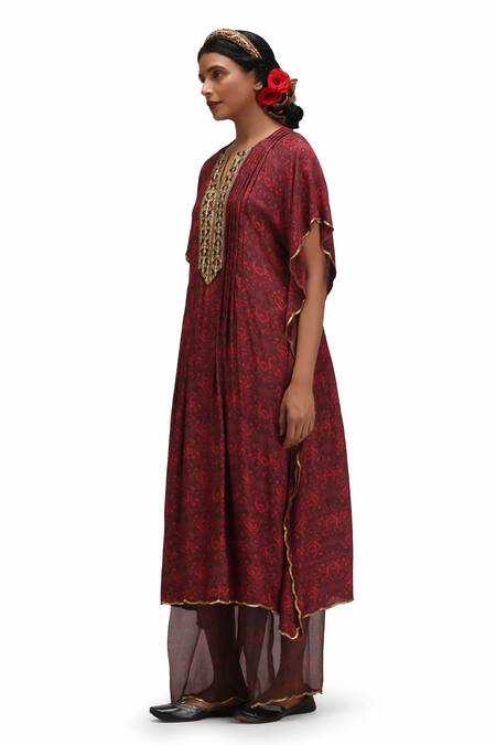 Buy_Mimamsaa_Maroon Embroidery Split V-neck Tushti Munga Silk Kaftan Set _Online_at_Aza_Fashions