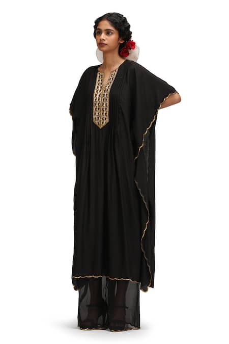 Mimamsaa_Black Embroidery V-neck Chandika Munga Silk Kaftan And Pant Set _Online_at_Aza_Fashions