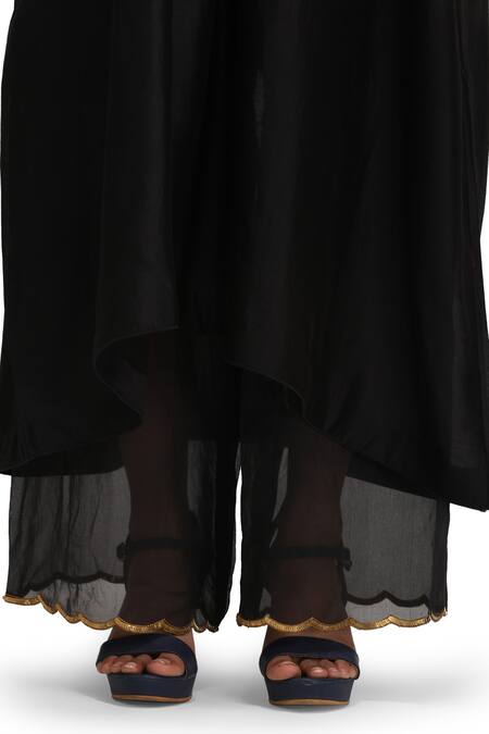 Mimamsaa_Black Silk Embroidery V-neck Subha Kaftan And Pant Set _Online_at_Aza_Fashions