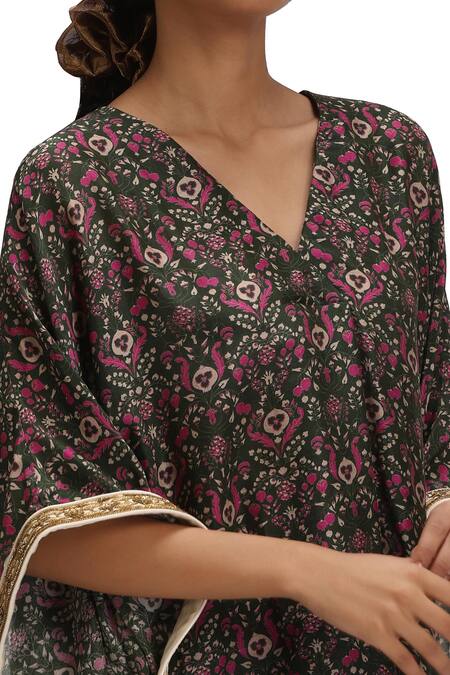 Mimamsaa_Green V-neck Vaidehi Floral Print Kaftan _Online_at_Aza_Fashions