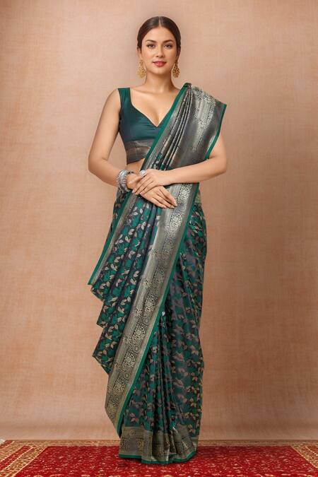 Naintara Bajaj_Green Brocade, Silk Zari V-neck Woven Banarasi Saree Set_Online_at_Aza_Fashions