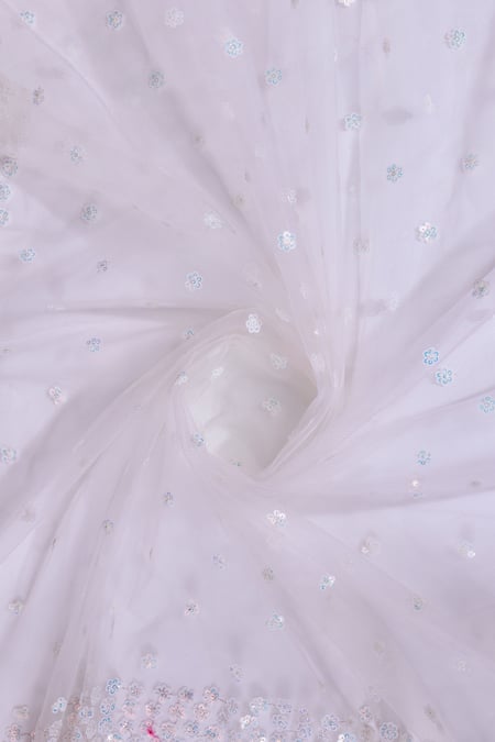 Samyukta Singhania_Cream Net Sequins Round Neck Work Saree Set _Online_at_Aza_Fashions