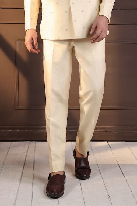 Smriti By Anju Agarwal_White Bamboo, Silk Embroidery Bandhgala And Pant Set _Online_at_Aza_Fashions