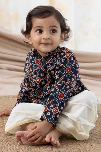 Tiber Taber Black Cotton Designer Printed Kurta Set  9