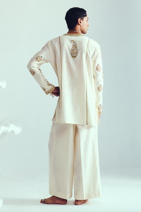 Shop_Wabi Sabi By Anshum-Ritesh_Ivory Chanderi Embroidery Kurta Set _at_Aza_Fashions