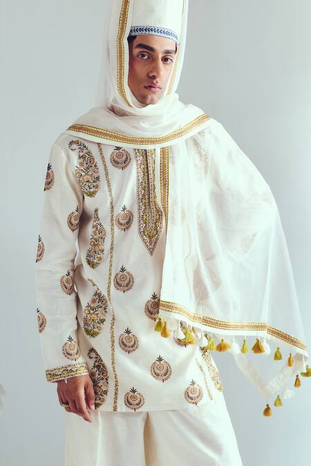 Shop_Wabi Sabi By Anshum-Ritesh_Ivory Chanderi Embroidery Kurta Set _Online_at_Aza_Fashions