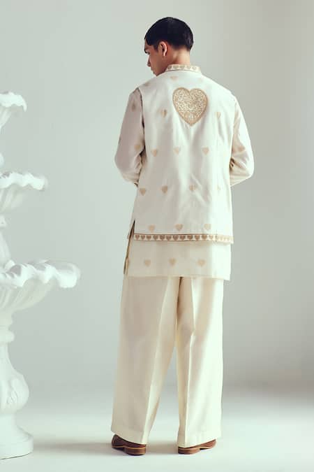 Shop_Wabi Sabi By Anshum-Ritesh_Ivory Chanderi Embroidery Woven Kurta Set _at_Aza_Fashions