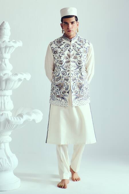 Buy_Wabi Sabi By Anshum-Ritesh_Ivory Chanderi Embroidery Kurta Set With Bundi 