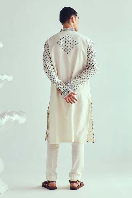 Shop_Wabi Sabi By Anshum-Ritesh_Ivory Chanderi Embroidery Kurta Set _at_Aza_Fashions
