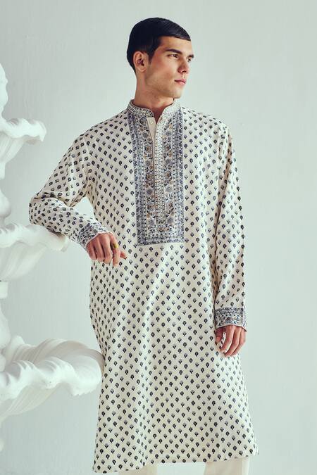 Buy_Wabi Sabi By Anshum-Ritesh_Ivory Chanderi Embroidery Kurta Set 