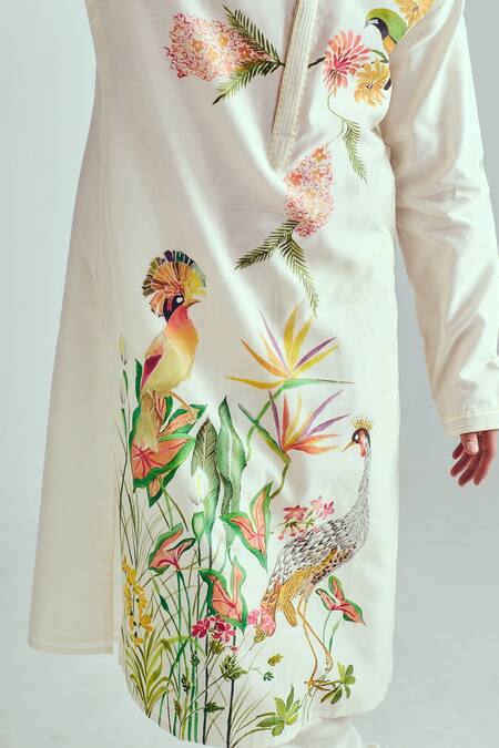Buy_Wabi Sabi By Anshum-Ritesh_Ivory Chanderi Crowned Crane Hand Painted Kurta Set 