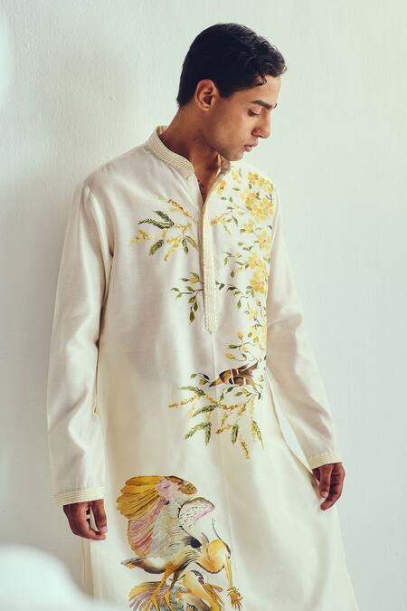Wabi Sabi By Anshum-Ritesh Ivory Chanderi Hand Painted Crane And Crab Kurta Set at Aza Fashions Wabi Sabi By Anshum-Ritesh_Ivory Chanderi Hand Painted Crane And Crab Kurta Set _at_Aza_Fashions