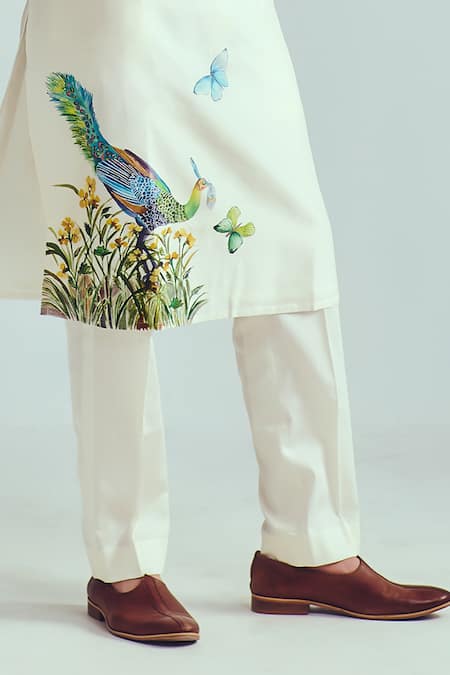 Wabi Sabi By Anshum-Ritesh_Ivory Chanderi Embroidery Peacock Feather Hand Painted Kurta Set _Online_at_Aza_Fashions