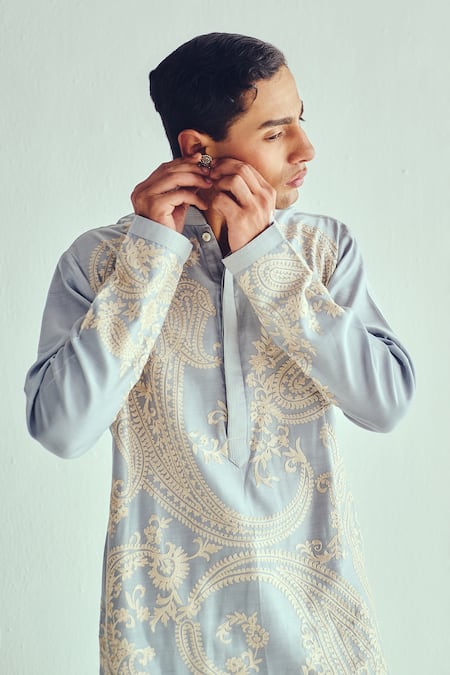 Wabi Sabi By Anshum-Ritesh_Blue Chanderi Embroidery Powder Kurta Set _at_Aza_Fashions