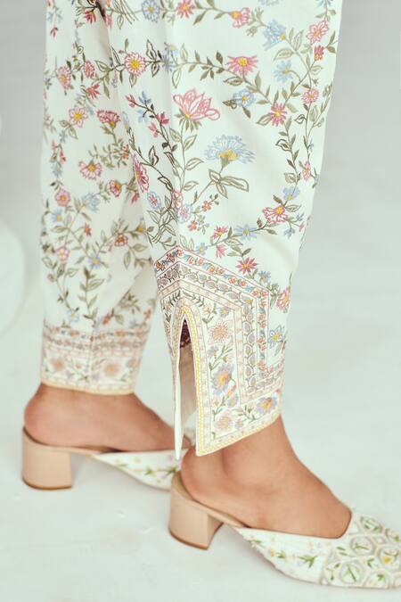 Buy_Wabi Sabi By Anshum-Ritesh_Ivory Chanderi Tassels, Embroidery Round Neck Anarkali Set 