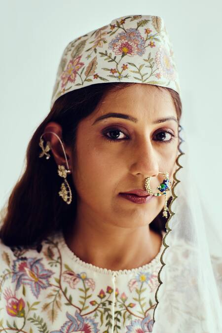 Shop_Wabi Sabi By Anshum-Ritesh_Ivory Chanderi Embroidery Round Neck Jacket Anarkali Set _Online_at_Aza_Fashions