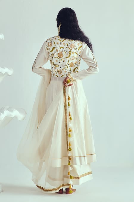 Shop_Wabi Sabi By Anshum-Ritesh_Ivory Chanderi Sequins, Beads V-neck Anarkali Set _at_Aza_Fashions
