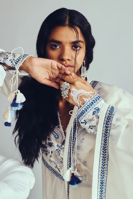 Wabi Sabi By Anshum-Ritesh_Ivory Chanderi Sequins, Beads V-neck Angrakha Anarkali Set _at_Aza_Fashions