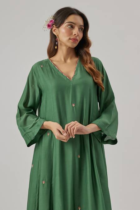 Cupid Cotton_Green Silk V-neck Straight Kurta Set _Online_at_Aza_Fashions
