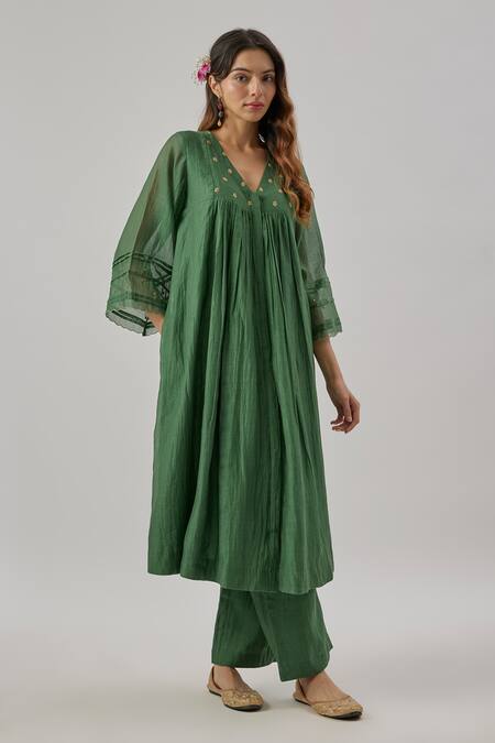 Cupid Cotton Green Silk, Organza, Embroidery V-neck And Kurta Set at Aza Fashions Cupid Cotton_Green Silk, Organza, Embroidery V-neck And Kurta Set _at_Aza_Fashions