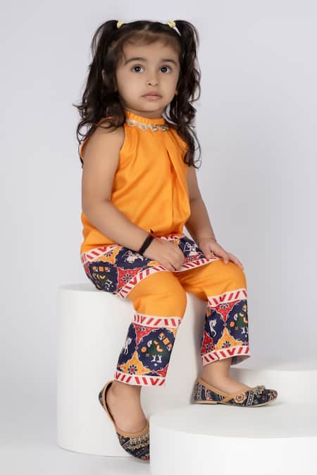 Vivedkids Yellow Cotton Patola Kurta Set Online at Aza Fashions Vivedkids_Yellow Cotton Patola Kurta Set _Online_at_Aza_Fashions