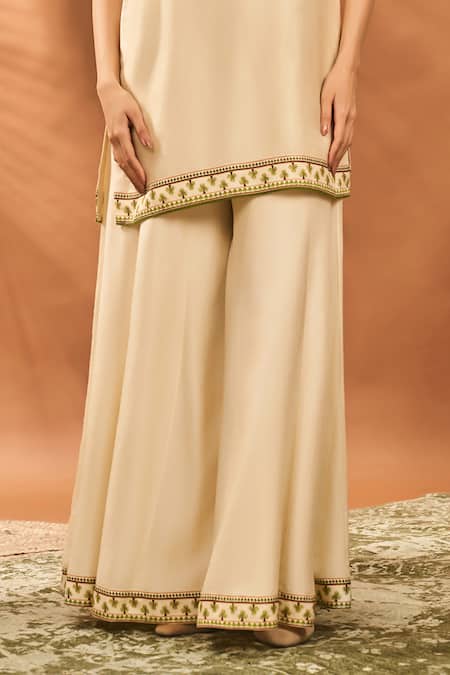 Masaba_Cream Silk, Organza Embroidery Round Neck Ivory Wildscape Printed Kurta Set _at_Aza_Fashions