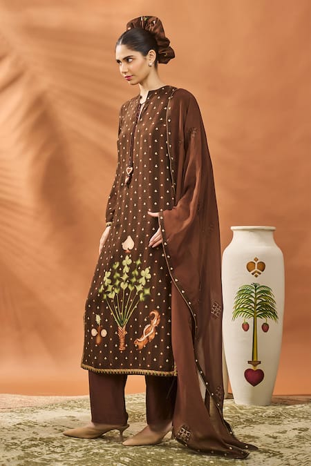 Masaba Brown Silk, Organza Embroidery Round Neck Striped Raw Kurta Set Online at Aza Fashions Masaba_Brown Silk, Organza Embroidery Round Neck Striped Raw Kurta Set _Online_at_Aza_Fashions