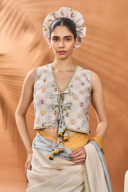 Masaba Ivory Chanderi Tassels V-neck Stripe Garden Grid Saree Set at Aza Fashions Masaba_Ivory Chanderi Tassels V-neck Stripe Garden Grid Saree Set _at_Aza_Fashions