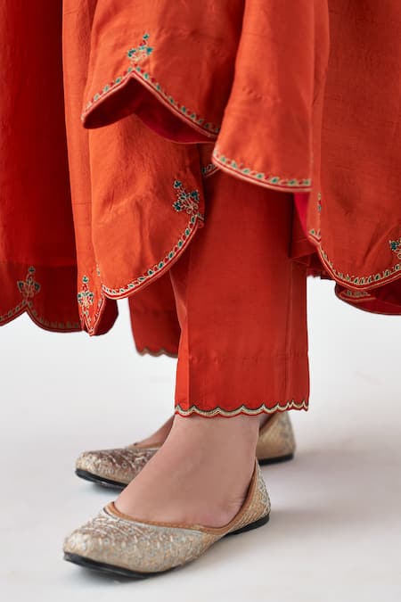 Shop Janki India Orange Silk, Organza Embroidery Square Neck Anarkali Set Shop_Janki India_Orange Silk, Organza Embroidery Square Neck Anarkali Set