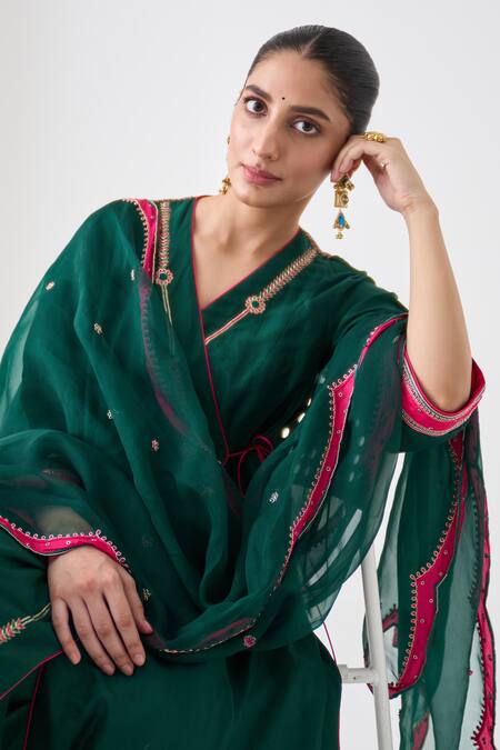 Janki India Green Silk, Organza Embroidery V-neck Dark Angrakha Kurta Set Online at Aza Fashions Janki India_Green Silk, Organza Embroidery V-neck Dark Angrakha Kurta Set _Online_at_Aza_Fashions