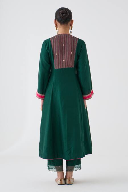 Janki India Green Silk, Organza Embroidery V-neck Dark Angrakha Kurta Set at Aza Fashions Janki India_Green Silk, Organza Embroidery V-neck Dark Angrakha Kurta Set _at_Aza_Fashions