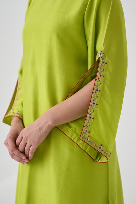 Janki India_Green Silk, Organza Embroidery Keyhole Neck Lime Kurta Set _Online_at_Aza_Fashions