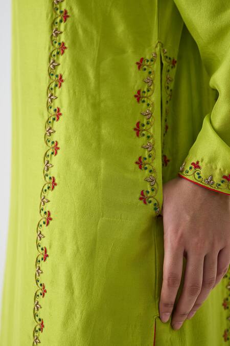 Buy_Janki India_Lavender Silk, Organza Embroidery Round Neck Lime Green Kurta Set 