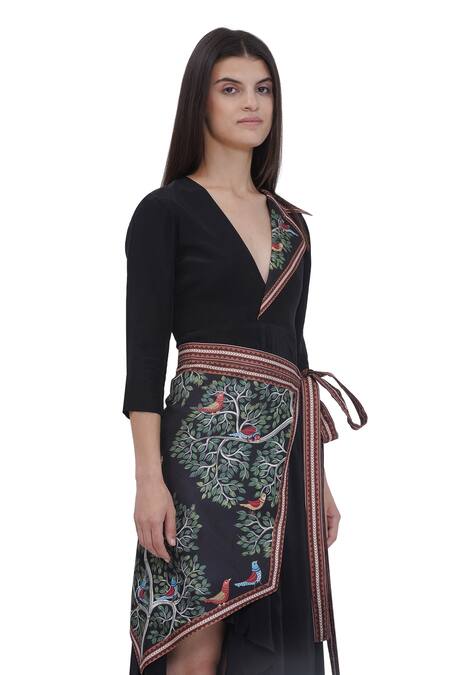 Limerick By Abirr N' Nanki_Black Crepe Embroidery V-neck Jacket Dress With Belt _at_Aza_Fashions