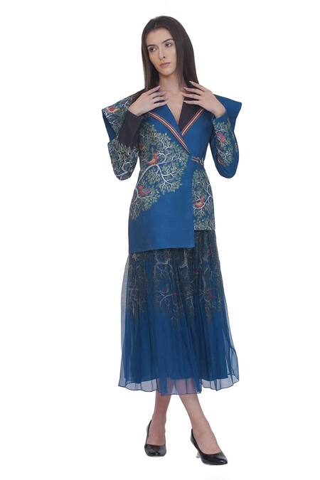 Limerick By Abirr N' Nanki Blue Satin Embroidery Collared Scallop Textured Jacket Online at Aza Fashions Limerick By Abirr N' Nanki_Blue Satin Embroidery Collared Scallop Textured Jacket _Online_at_Aza_Fashions