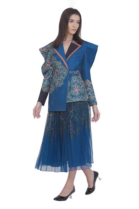 Buy Limerick By Abirr N' Nanki Blue Satin Embroidery Collared Scallop Textured Jacket Online at Aza Fashions Buy_Limerick By Abirr N' Nanki_Blue Satin Embroidery Collared Scallop Textured Jacket _Online_at_Aza_Fashions