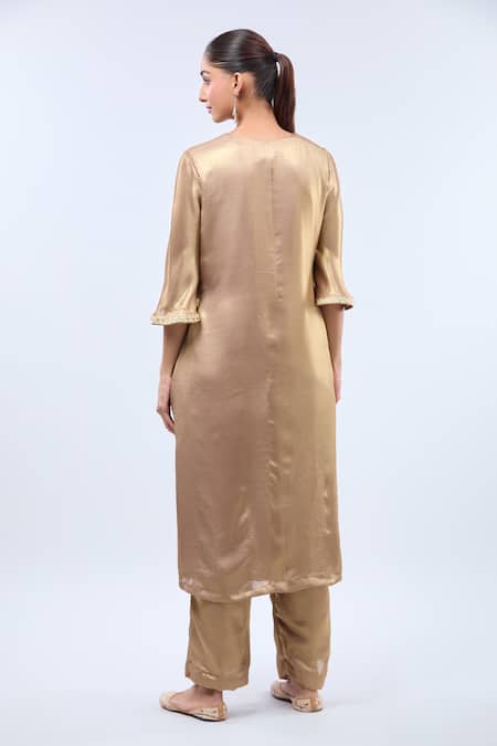 Shop Naintara Bajaj Gold Georgette V-neck Copper Modal Digital Print Kurta Set at Aza Fashions Shop_Naintara Bajaj_Gold Georgette V-neck Copper Modal Digital Print Kurta Set _at_Aza_Fashions