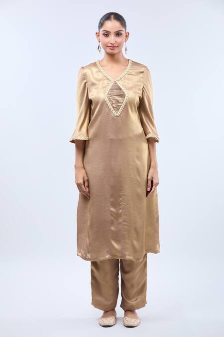 Buy Naintara Bajaj Gold Georgette V-neck Copper Modal Digital Print Kurta Set Online at Aza Fashions Buy_Naintara Bajaj_Gold Georgette V-neck Copper Modal Digital Print Kurta Set _Online_at_Aza_Fashions