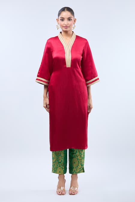 Samyukta Singhania_Red Brocade, Linen Lace, Embroidery Split V-neck Straight Kurta Set _at_Aza_Fashions