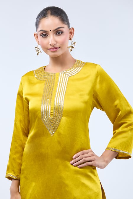 Samyukta Singhania_Yellow Brocade, Linen Embroidery Round Neck Kurta Set _Online_at_Aza_Fashions