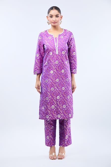 Samyukta Singhania_Purple Brocade Embroidery Round Neck Straight Kurta Set _Online_at_Aza_Fashions