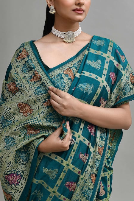 Shop_Samyukta Singhania_Green Silk Weaving Banarasi Saree Set _Online_at_Aza_Fashions